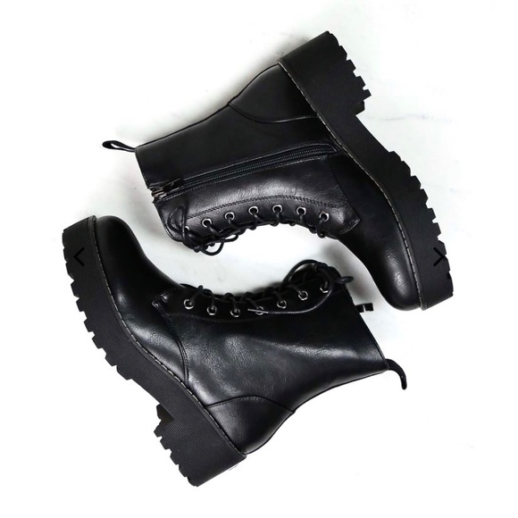 Dirty Laundry | Moore Platform Combat Boot - Picture 4 of 16